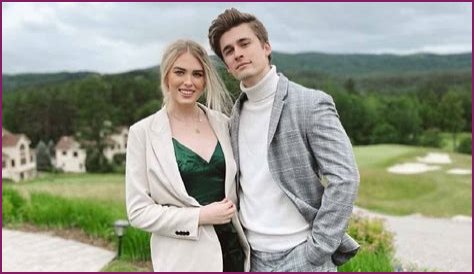 Soviet Womble YouTuber, Bio, Wiki, Age, Height, Girlfriend, Twitch, and Net Worth